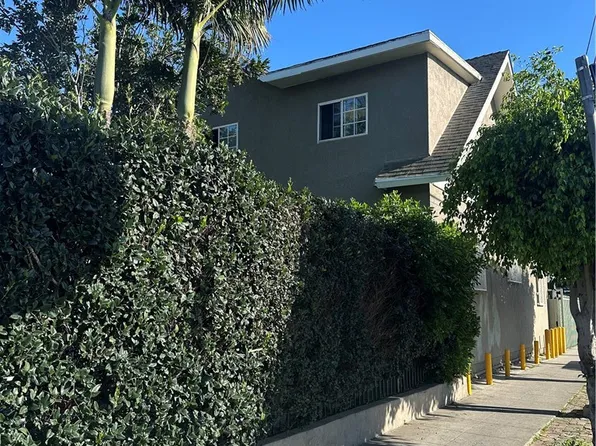 736 W 41st Pl, Los Angeles, CA 90037