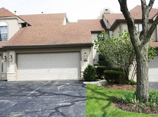 129 Chatsworth Cir, Schaumburg, IL 60194