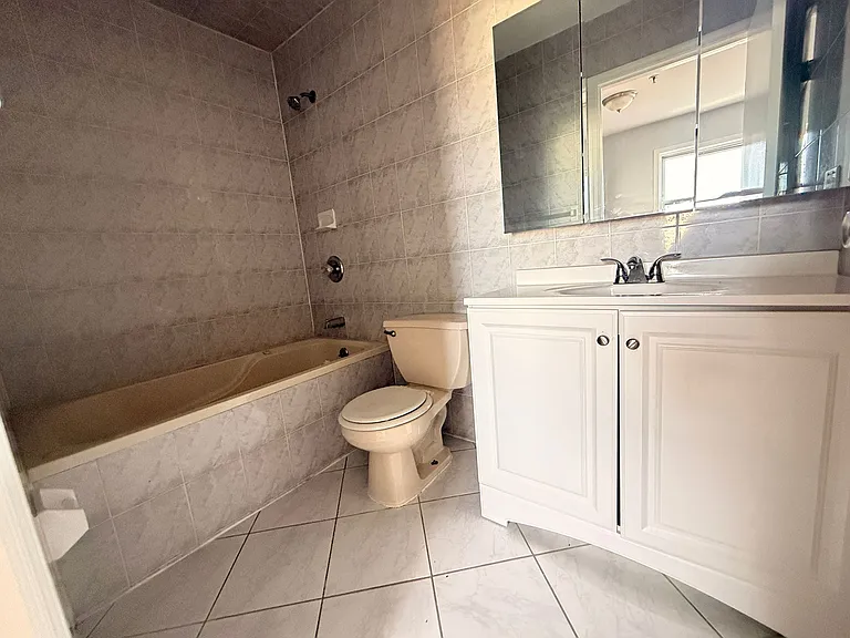 814 New York Ave #25E — Photo 9