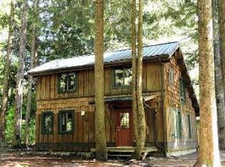 70598 E Mountain Dr, Rhododendron, OR 97049