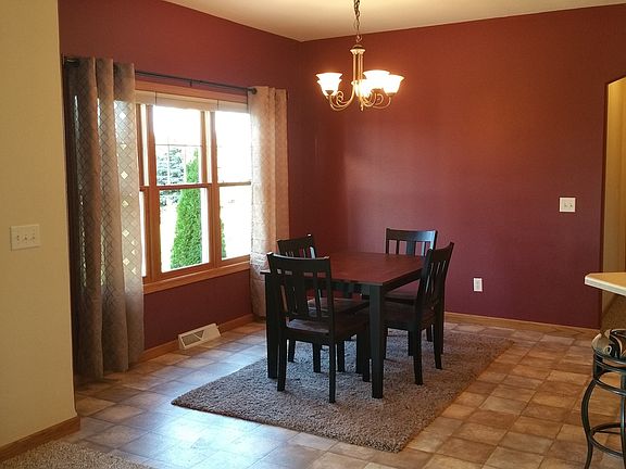 4th image of W3833 Somerset Ct