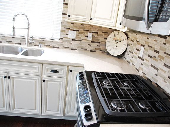 5th image of 1770 Meadow Ln
