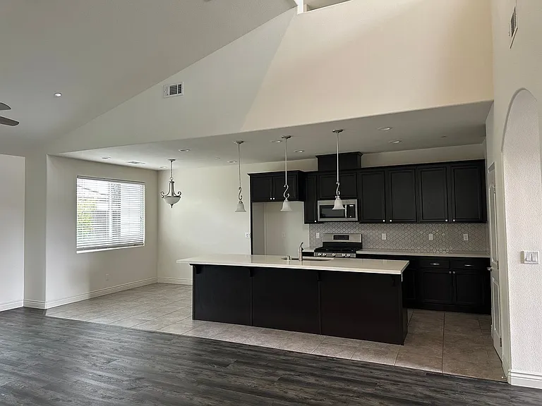 260 Waterfall Rd — Photo 7