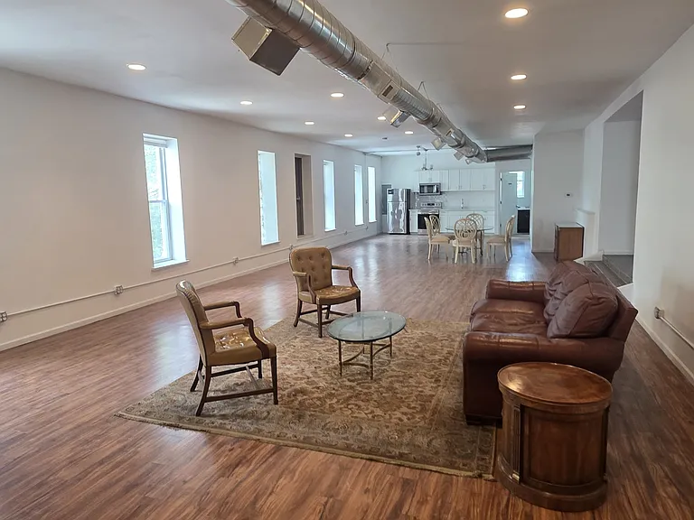 4801 S Ashland Ave #2 — Photo 2