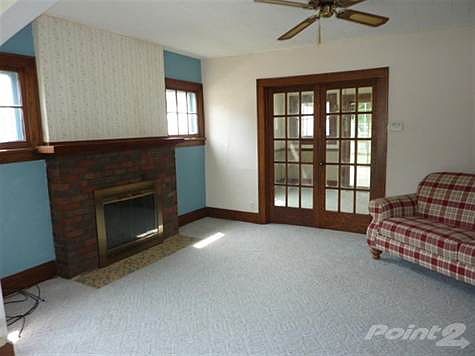 5th image of 1102 Center Ave