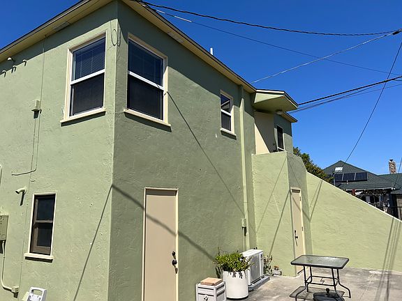 3rd image of 4757 Terrace Dr