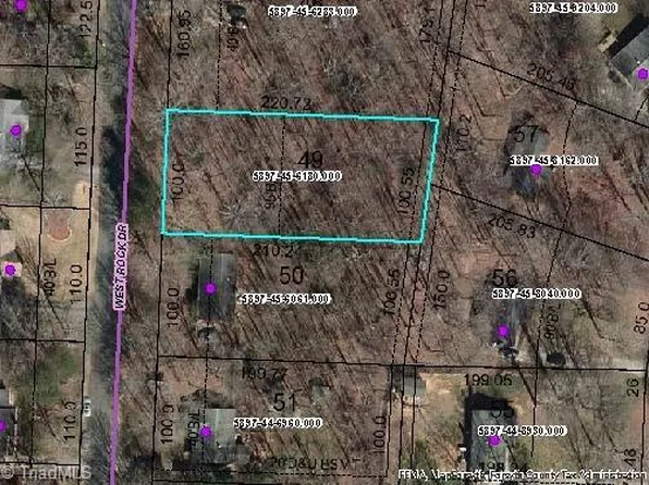 5304 Westrock Dr, Pfafftown, NC 27040