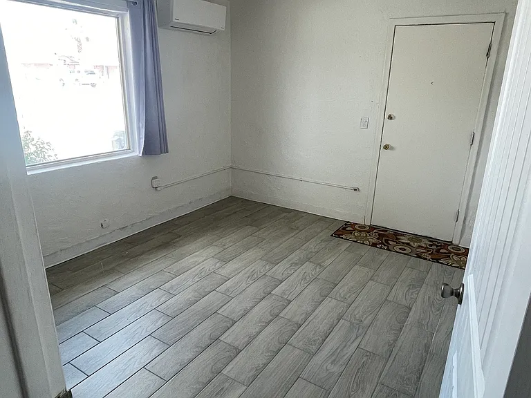 902 E Prince Rd #2 — Photo 11