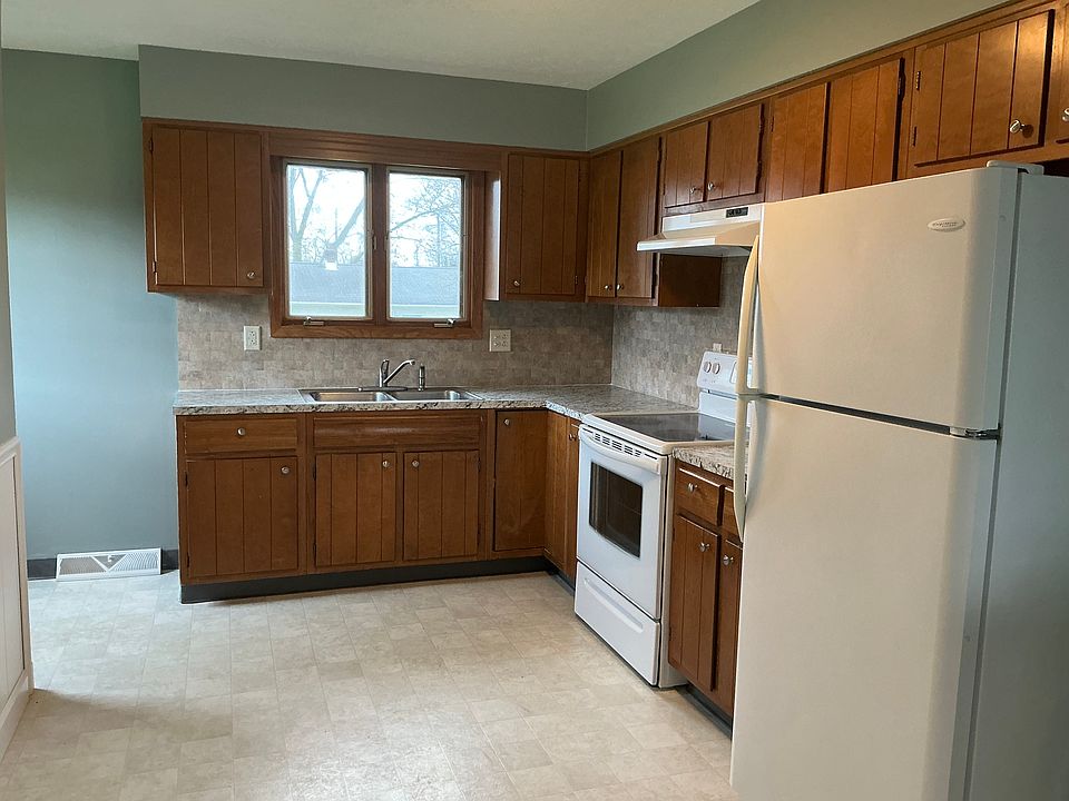 1st image of 38 Warner St
