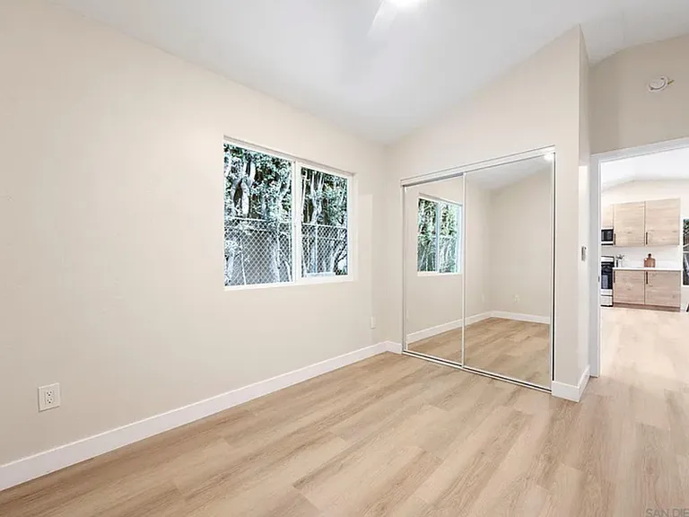 5515 Lauretta St — Photo 16