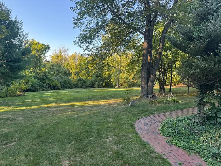 13 Sarsenstone Way — Photo 22