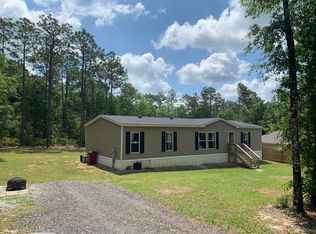 4695 Haybarn Rd, Holt, FL 32564