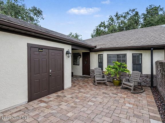 3rd image of 4450 Sherwood Forest Dr