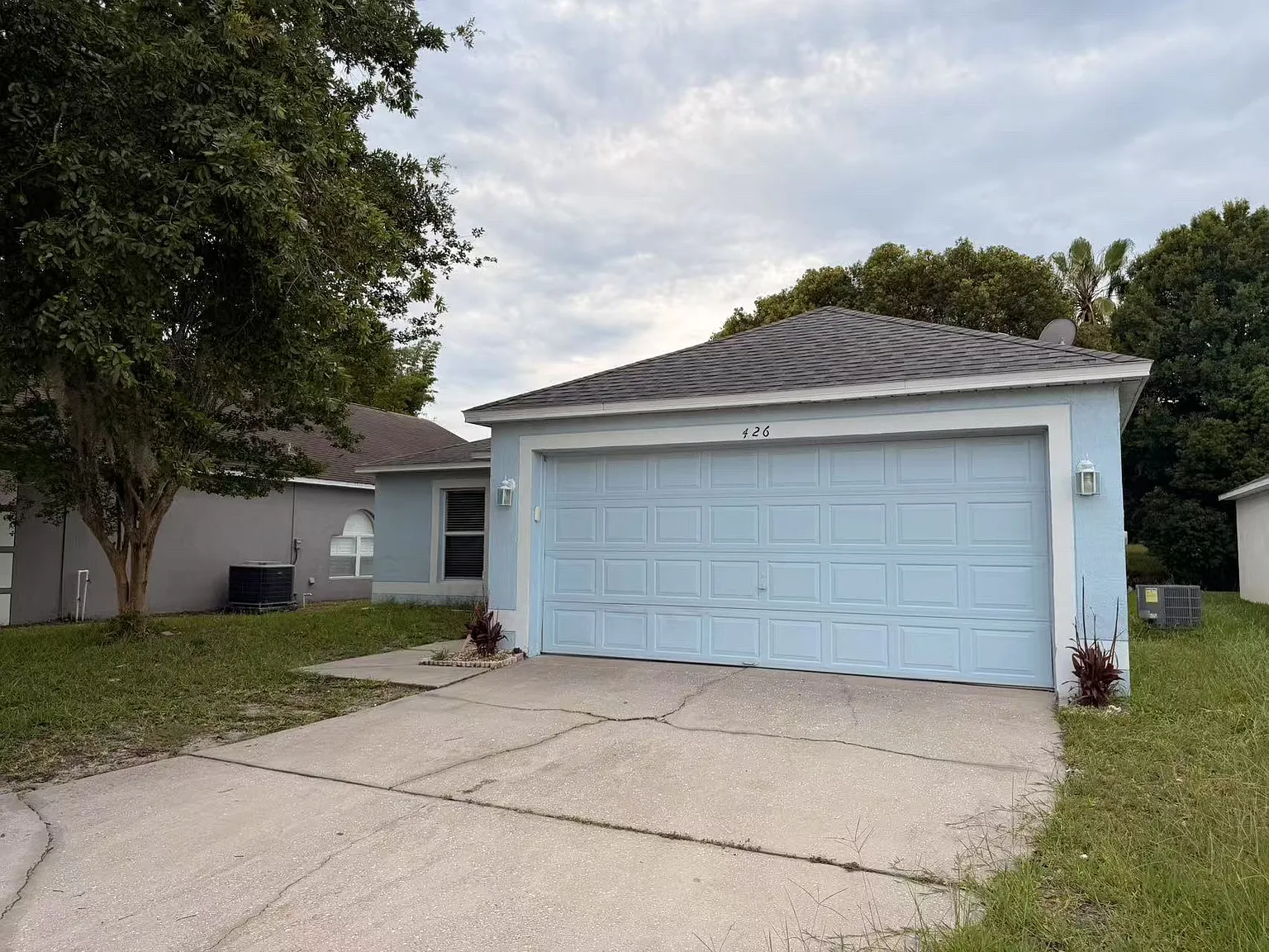 3 bed, 1579 sqft, $2,200 — Photo 1