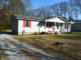 417 Willingham Dr, Anniston, AL 36201