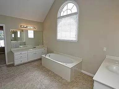 2824 Asteria Pte — Photo 36
