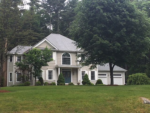 1st image of 5 Hyde Park Cir