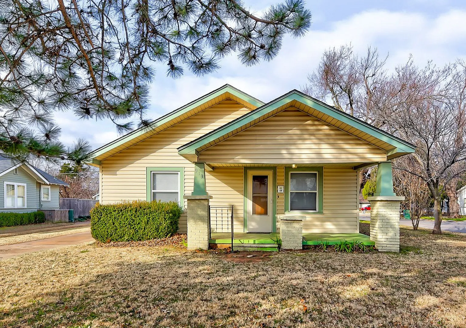 Charming Gem on Historic Boulevard! — Photo 1