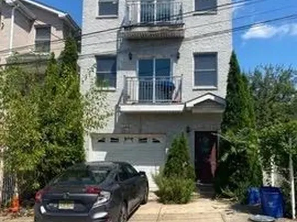 214 Kearney Ave #1, Jersey City, NJ 07305