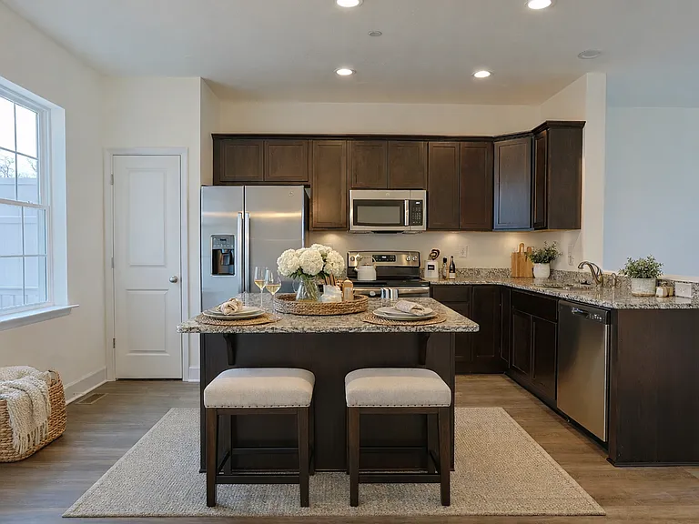 185 Holstein Dr — Photo 3