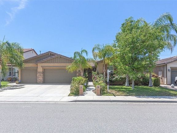 2nd image of 27427 Stonehurst Dr