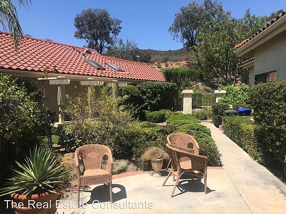4th image of 28718 Vista Valley Dr