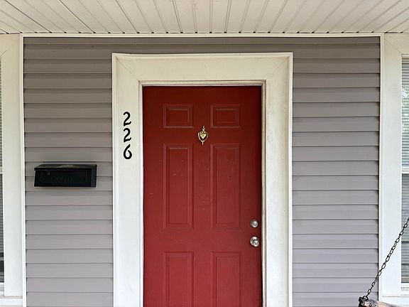 3rd image of 226 N 14th St