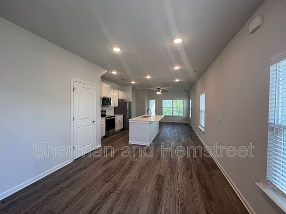 2nd image of 5042 Mimosa Dr