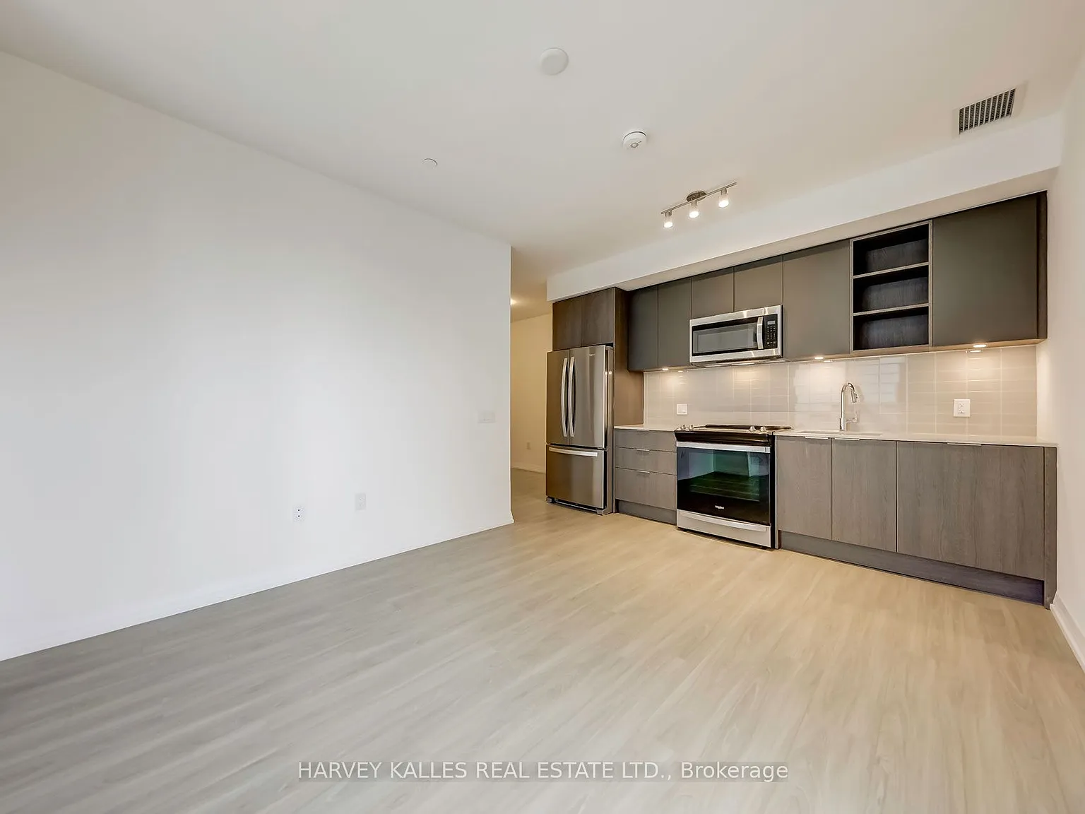 2 bed, $3,500 — Photo 4