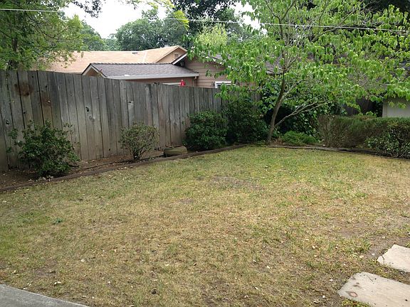 3rd image of 140 Theodor Ln
