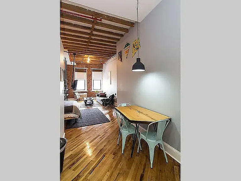 101 Sutton St #118 — Photo 4