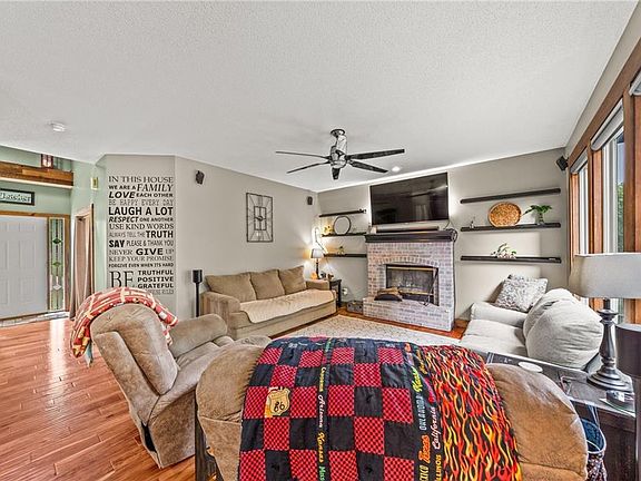 4th image of 24316 W 57th St