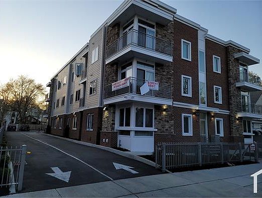 1st image of 195 Lincoln Ave #204