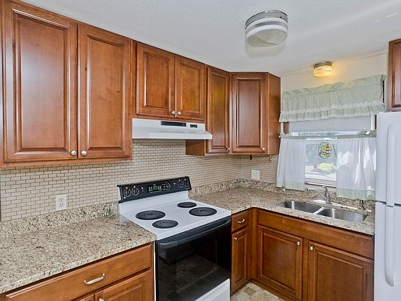 5th image of 57 Price St