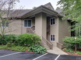 95D Burning Bush Ln #D, Highlands, NC 28741