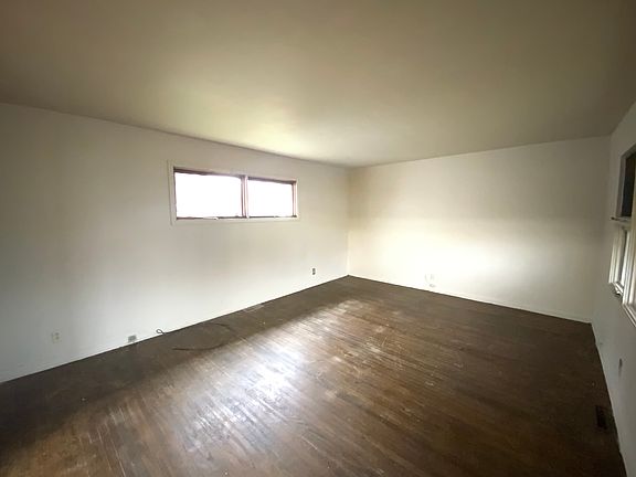 2nd image of 611 W Williams St