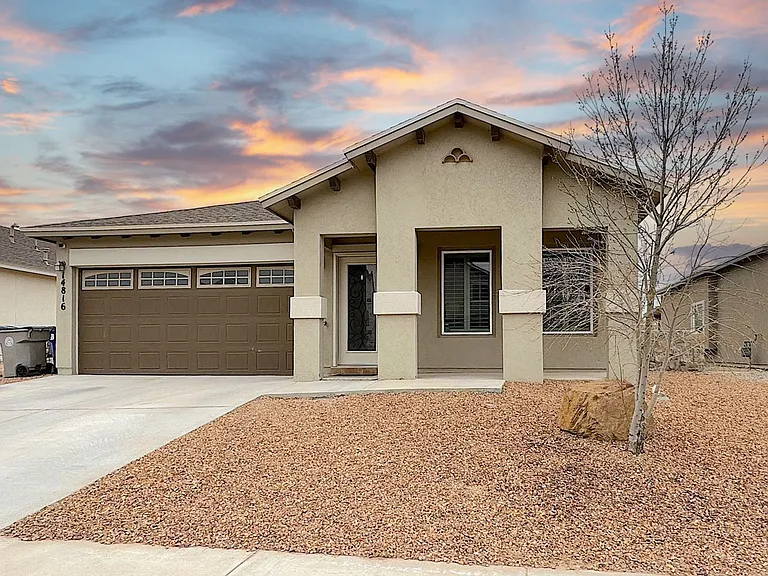 14816 Hunters Grove Ave — Photo 1