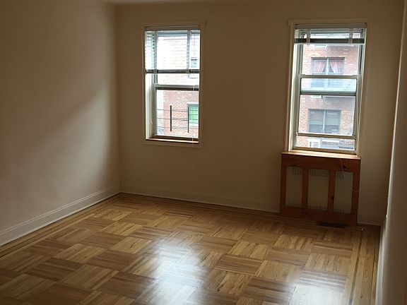 4th image of 4172 Judge St APT 4J