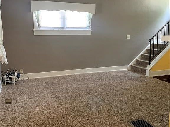 4th image of 712 Elberon Ave