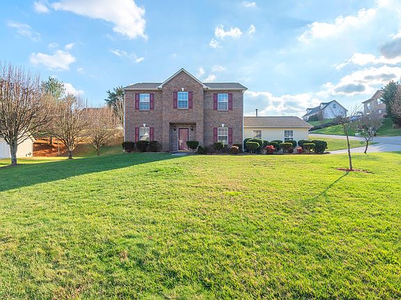 3rd image of 6310 Beehive Ln