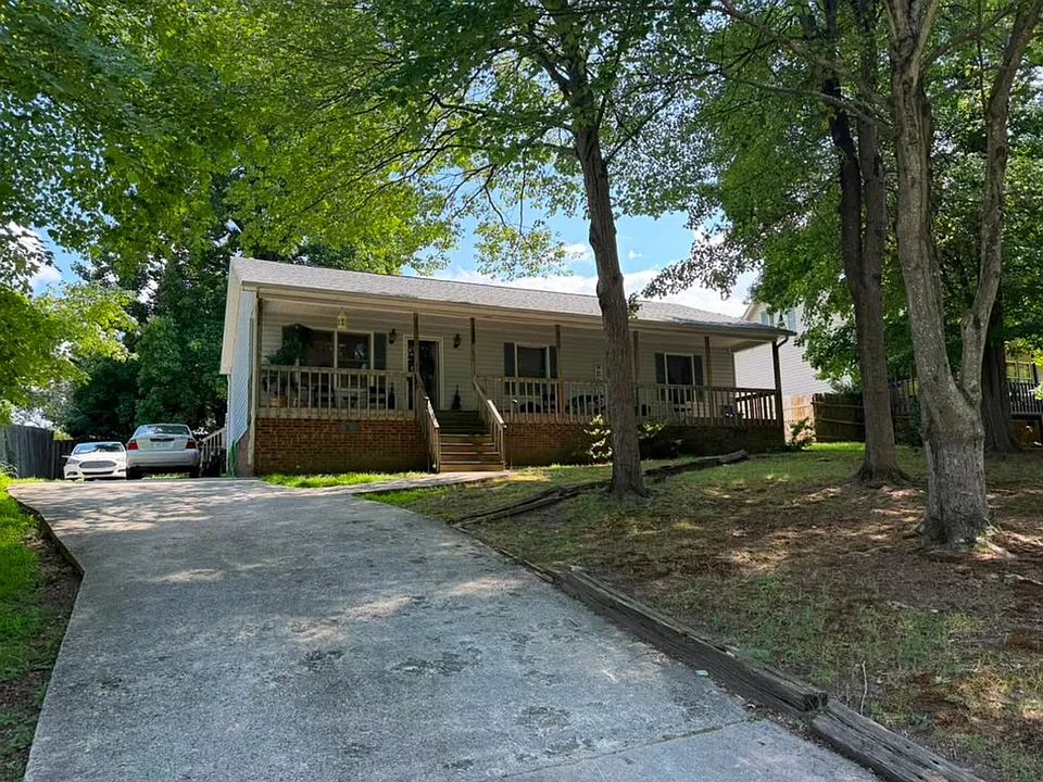 109 Lanford Dr