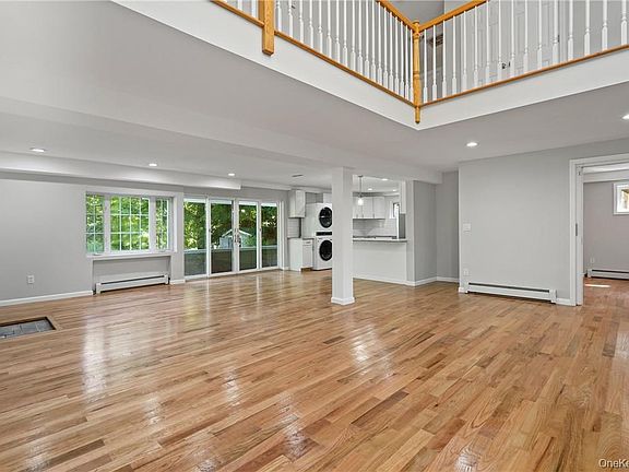 5th image of 448 Sprout Brook Road