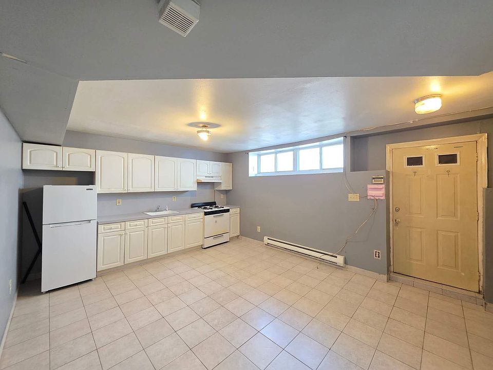1st image of 14 Ralph Ave #1