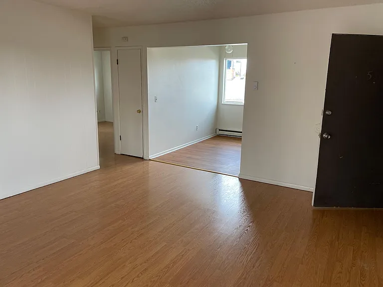1409 SE Mall St #5 — Photo 4