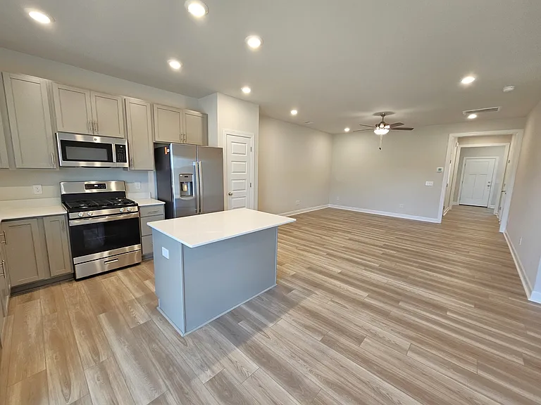 1522 Yellowwood Ct — Photo 13