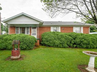 1108 E Main St, Luray, VA 22835