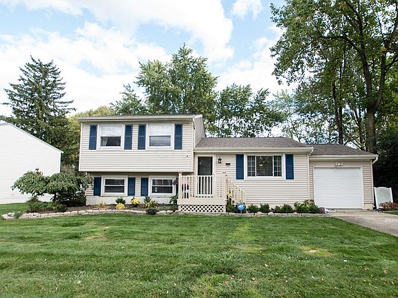 2nd image of 2342 Warfield Dr