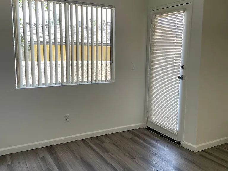 380 N Catalina Ave #1 — Photo 3