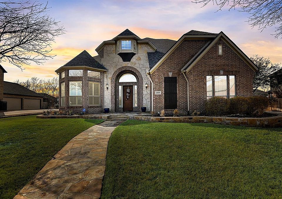 1st image of 1504 Penny Ln