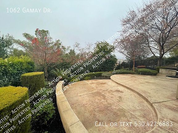 3rd image of 1062 Gamay Dr